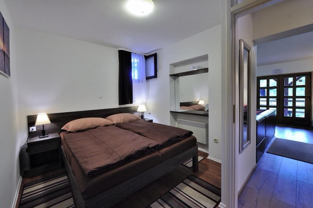 Apartment Drvena kuca Gornji Zvečaj Kamer foto